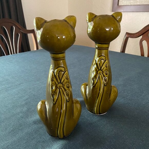 Vintage Rare Holt Howard HH Japan Green Glazed Tall Salt & Pepper Shakers - Picture 4 of 13